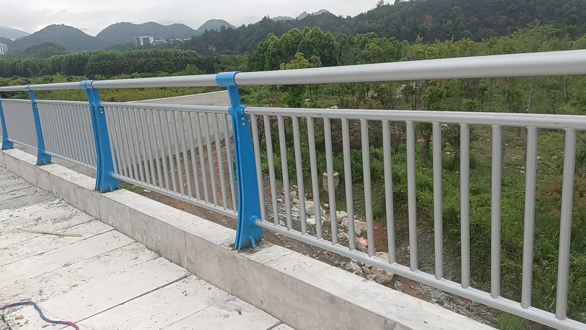 琼海市不锈钢栏杆景观护栏 - 厂家